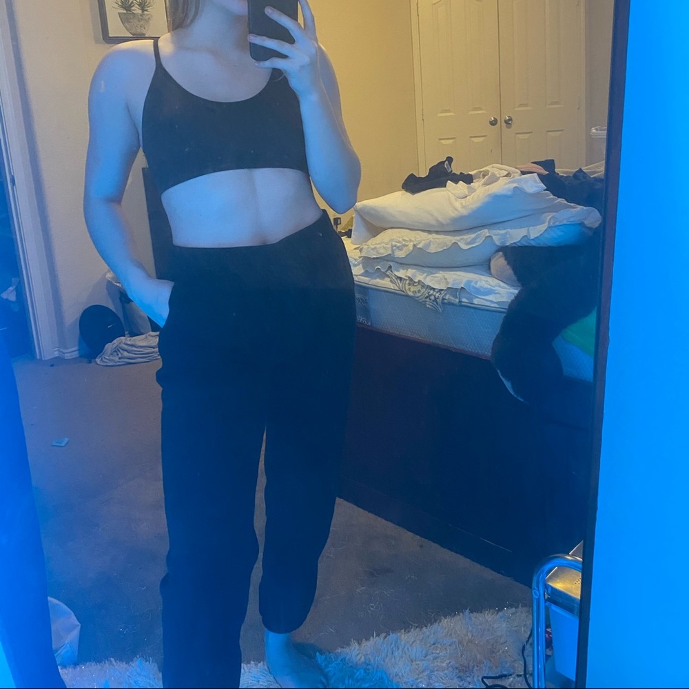 blavk sweatpants